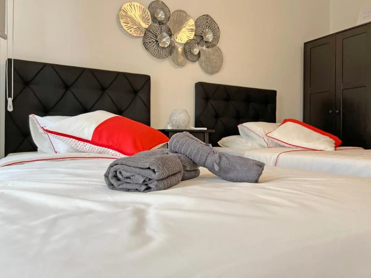 Albert'S Apartment Center 101 Larnaca