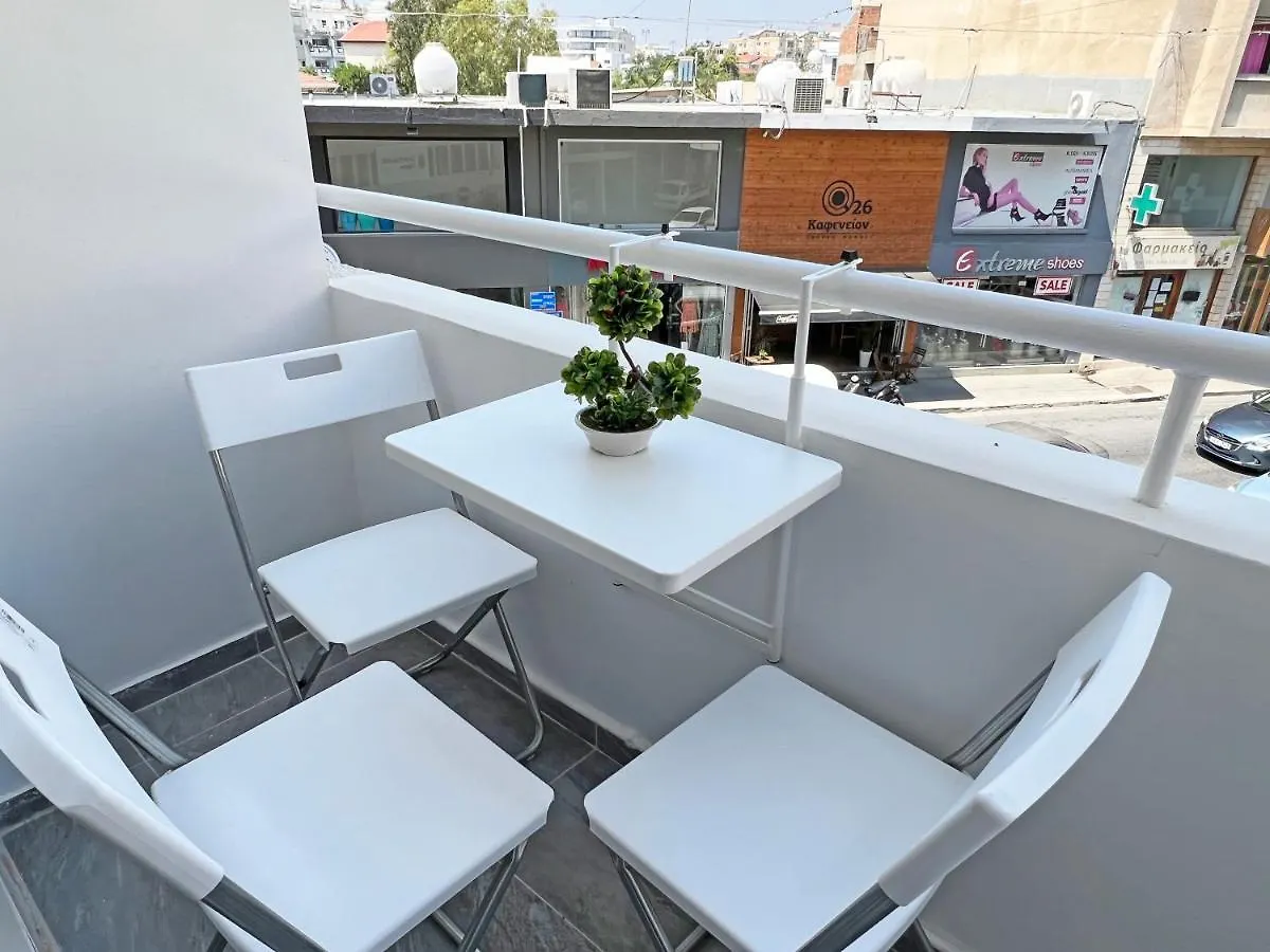 Albert'S Apartment Center 101 Λάρνακα