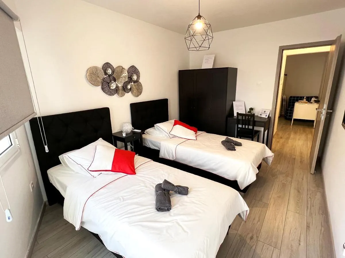 Albert'S Apartment Center 101 Λάρνακα